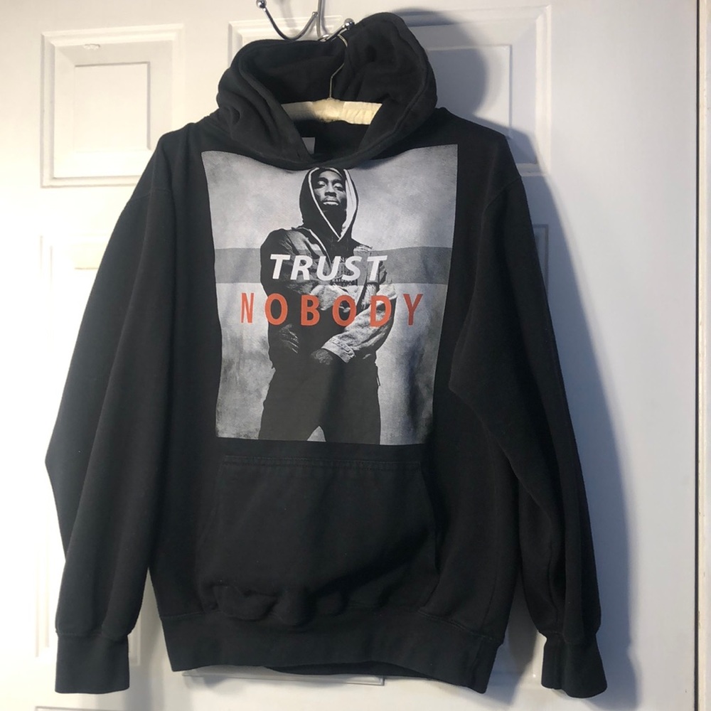 Three layer by Anderson apparel / small/ black / Tupac